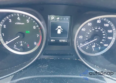 2018 Hyundai Santa Fe Sport 2.4L z USA, uszkodzony, nr VIN 5NMZU3LB5JH058908